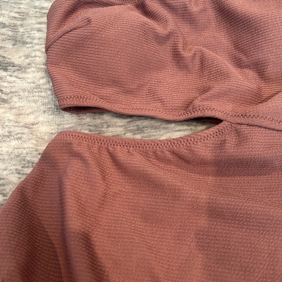 NWT Cupshe Size Small Brown Textured Side cutout Swimsuit - Picture 3 of 7